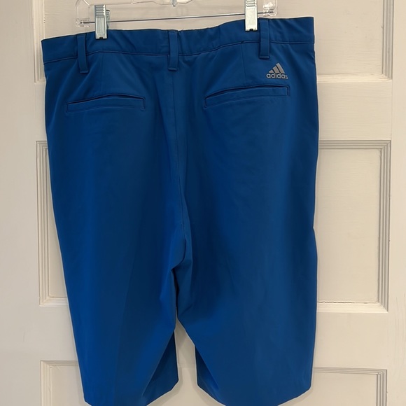 Adidas golf shorts. Waist size 32. Like new, barely worn. - Picture 3 of 3